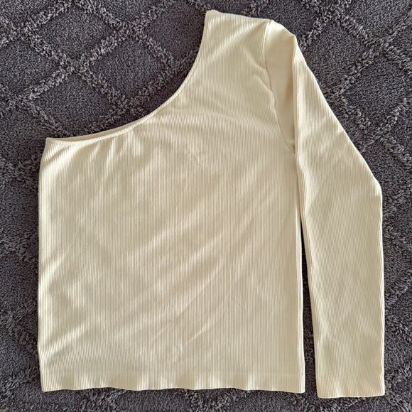 NWOT Cream One Shoulder Asymmetrical Long Sleeve Rib knit Top size Medium - Picture 5 of 7